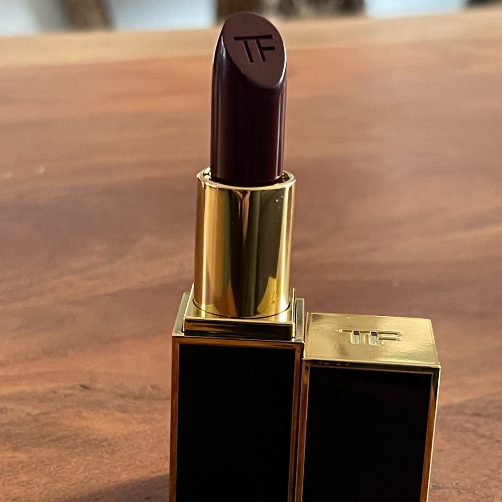 TOM FORD